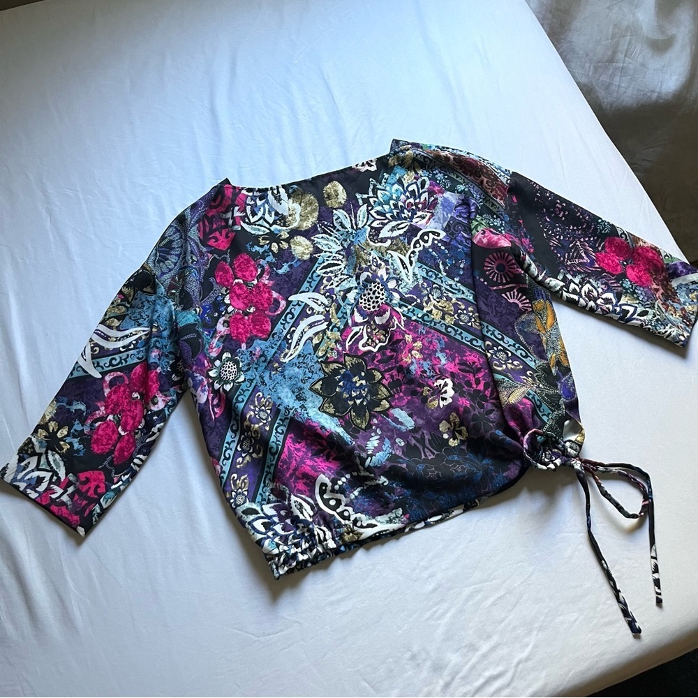 FUZZI‎ navy floral print multicolor boat neck boxy long sleeve shirt